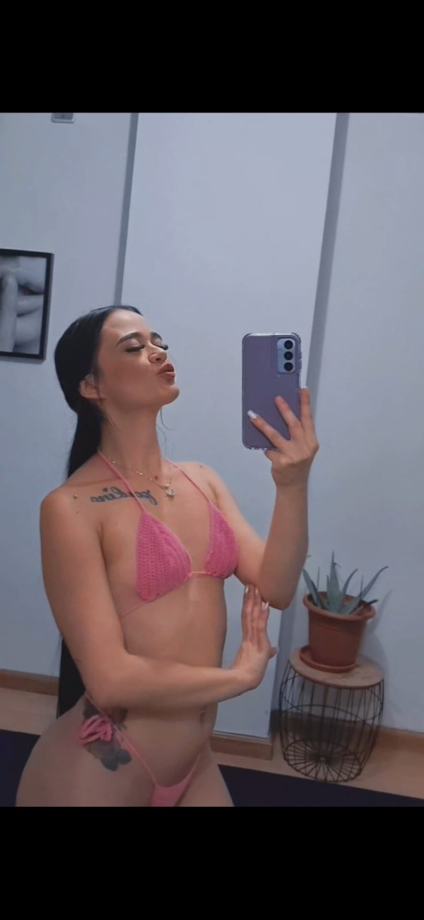 ISABELLA EXOTICA Y APASIONADA