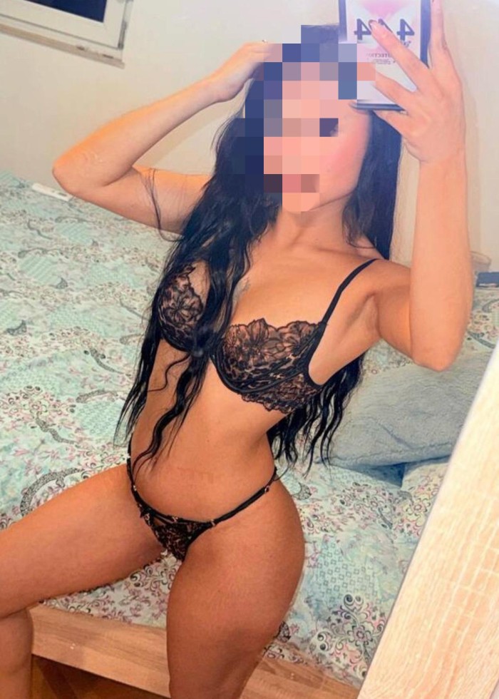 Morena fiestera 24hs domicilio Nueva Andalucia