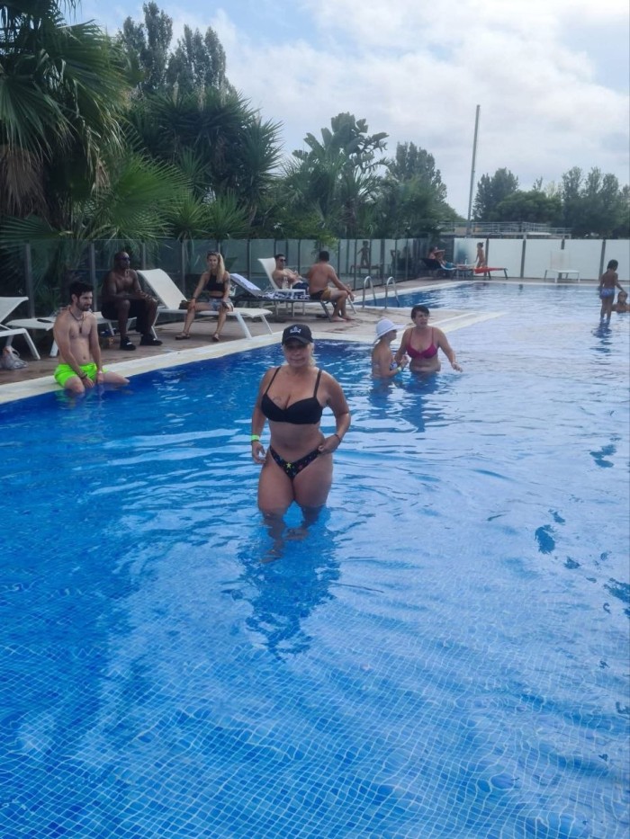 YOLI RUBIA COLOMBIANA NALGONA FIESTERA 24H