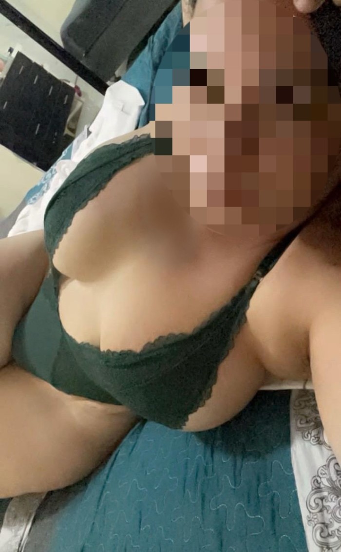 MADURITA MUY CACHONDA EN CERDANYOLA 24H