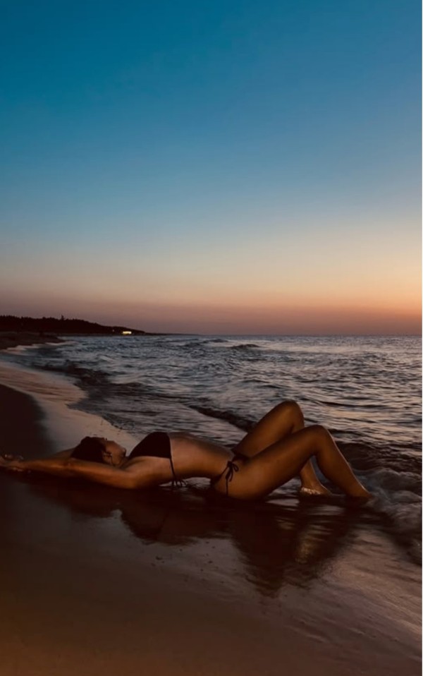 NOVEDAD LATINA CARIÑOSA IMPLICADA FIESTERA