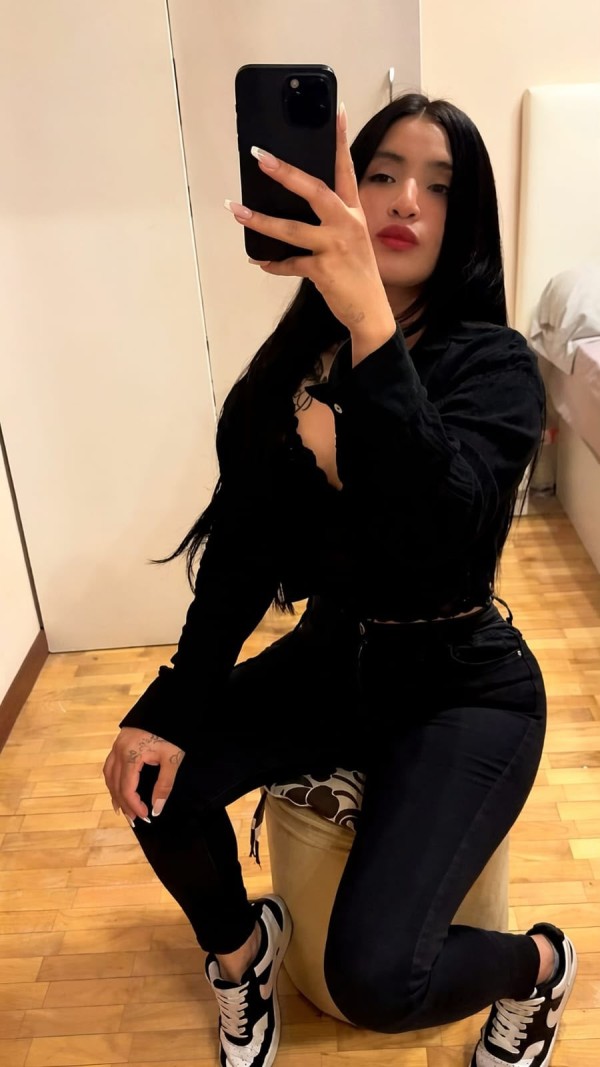 Hermosa Jovencita Madrileña 1ra vez en León