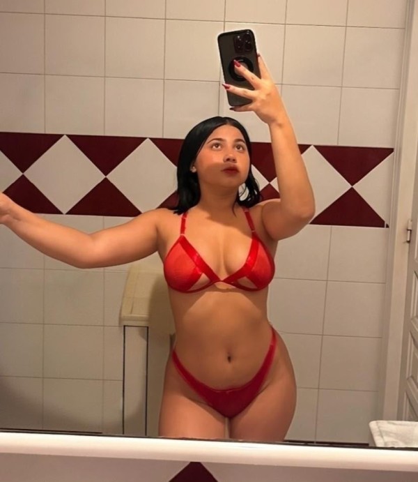 Hermosa Jovencita cachonda No profesional Nobel