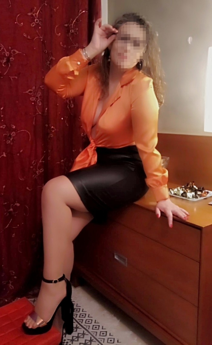 OLGA MADURITA LATINA DULCE CARIÑOSA SENSUAL