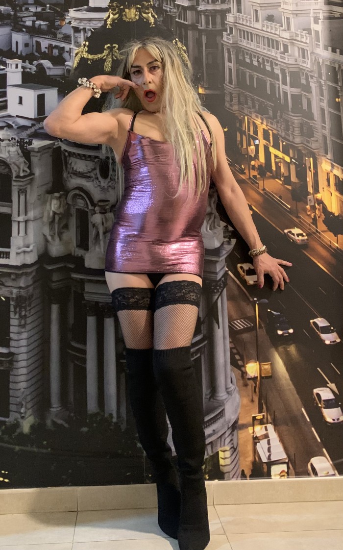 Sensual sexi puta para machos potentes