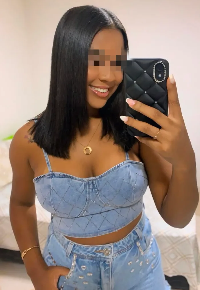 DISPONIBLE PARA TI Y TUS DESEOS WHATSAPP