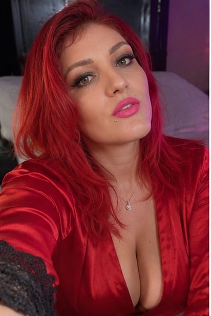 Francés completo,fiestera,besucona,domina, juguetes