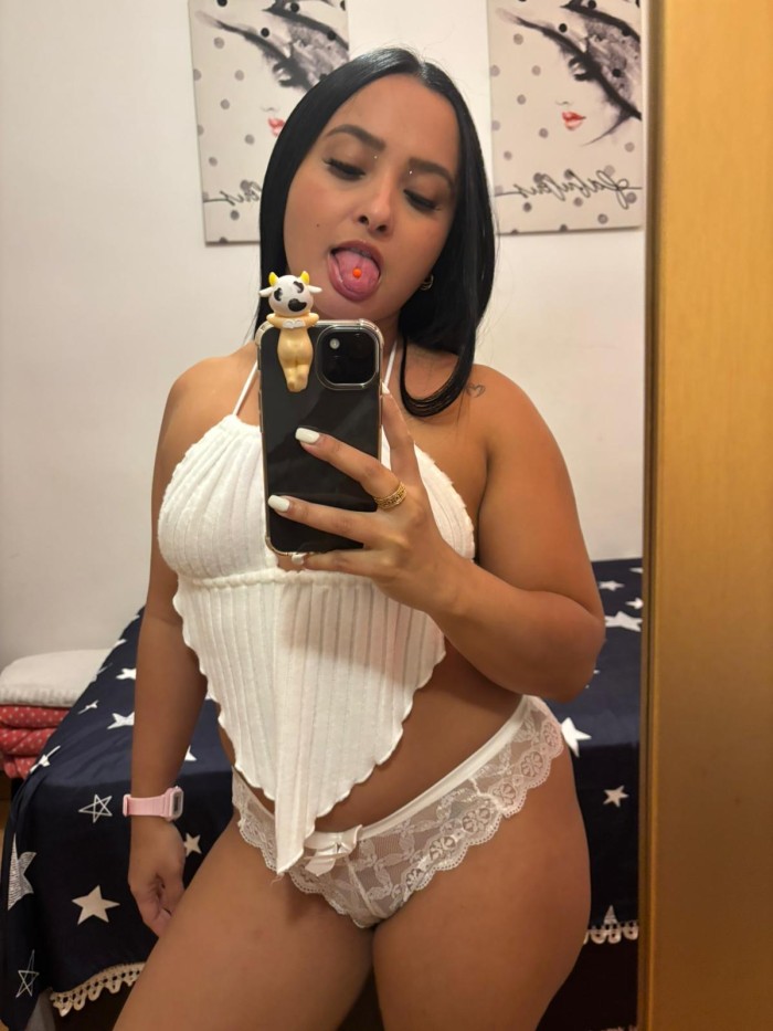 PAOLA CACHONDA Y SEXI JOVENCITA IMPLICADA NOVEDAD
