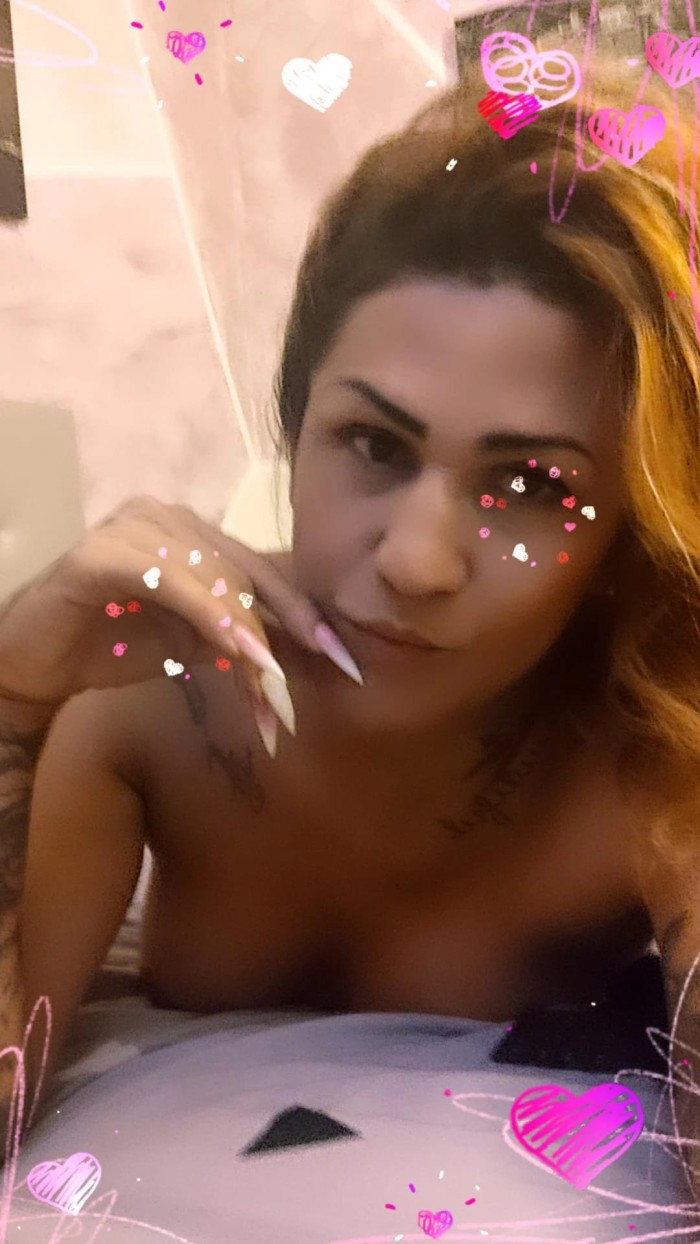 Trans brasileña 100% activa (Girona)