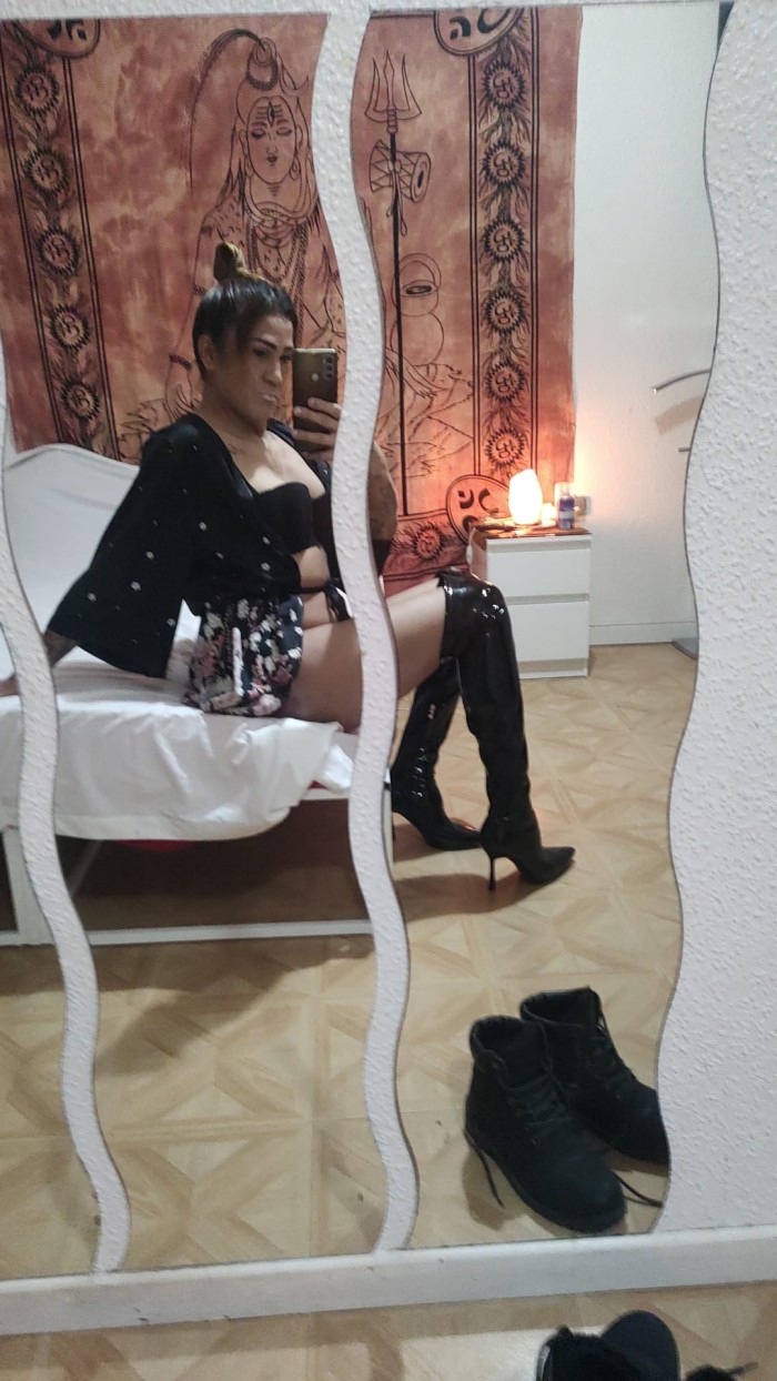 Trans brasileña 100% activa (Girona)