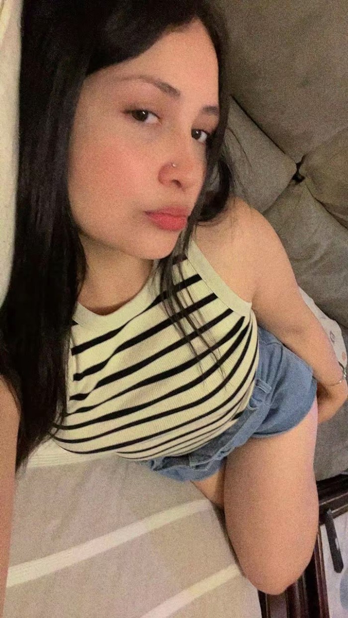 UNA SONRISA TRAVIESA QUE DEJA HUELLA SIEMPRE