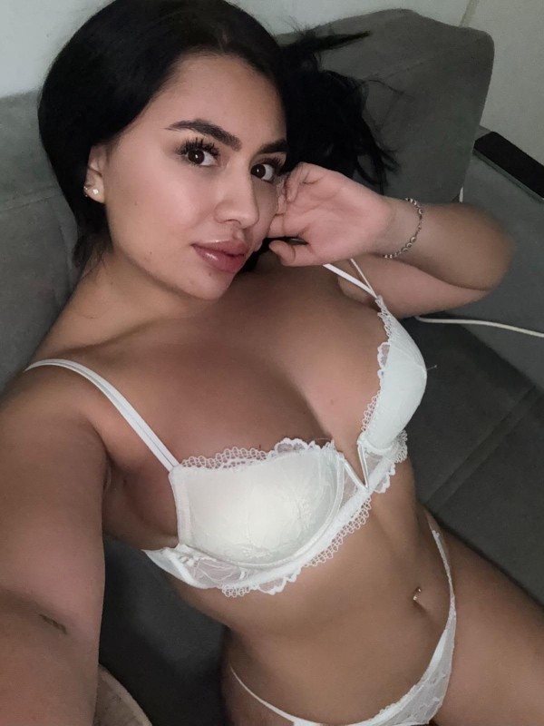 ISABELLA COLOMBIANA PICANTE PARA MOMENTOS HOT