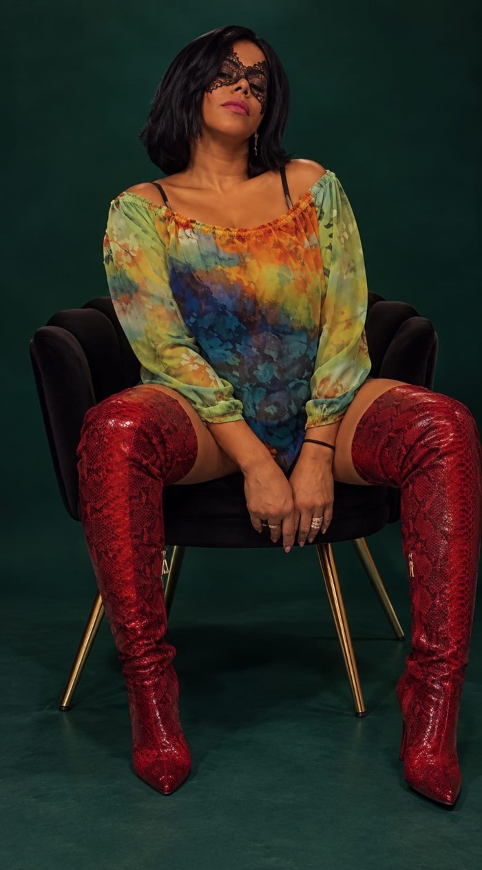 Brasileña muy sensual MADURITA muy morbosa 24h