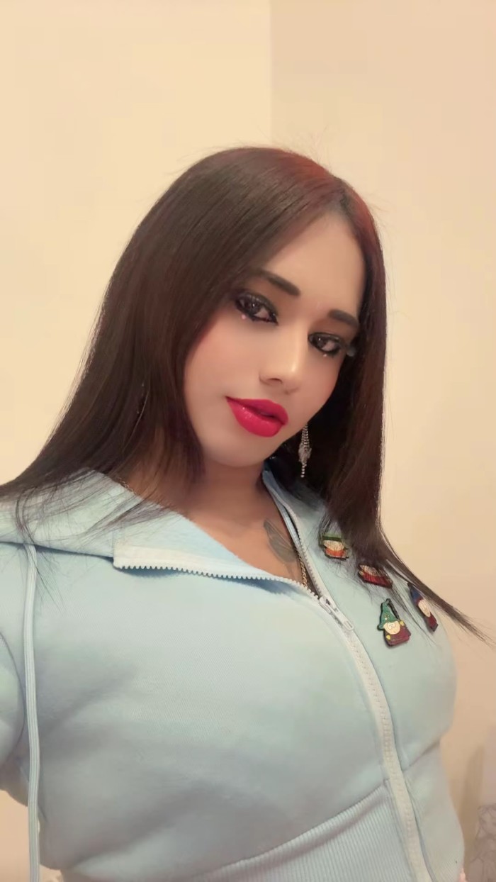 QUIERO QUE ME COMAS RICO CON GANAS DE SEXO