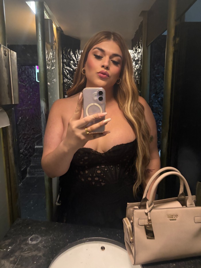 DELICIOSA TRANS CURVY COLOMBIANA