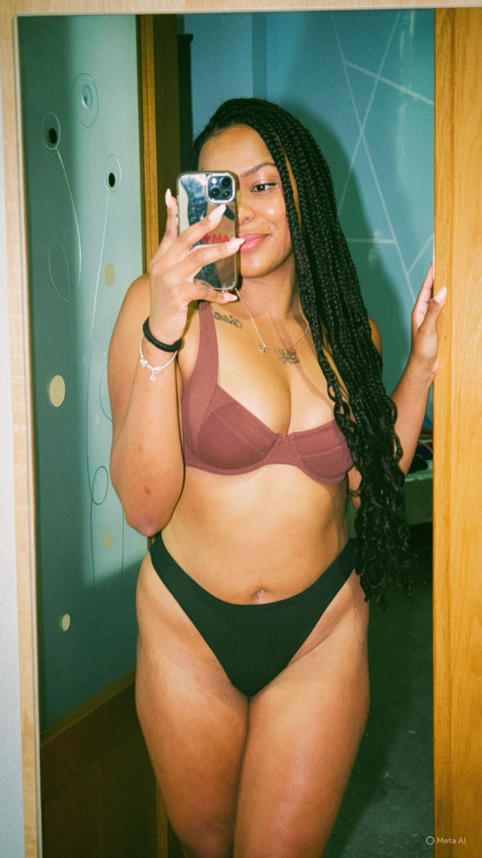RICA MULATA VENEZOLANA  EXPERTA EN TODO FULL FIEST