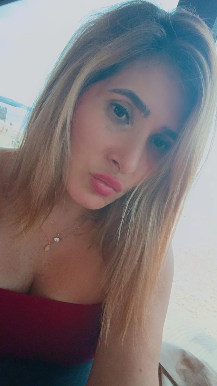 NOVEDAD HERMOSA RUBIA CON DIVINO CUERPO EXPERTA