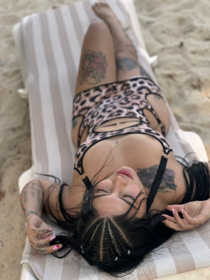 COLOMBIANA QUE LE ENCANTA EL SEXO A TOPE