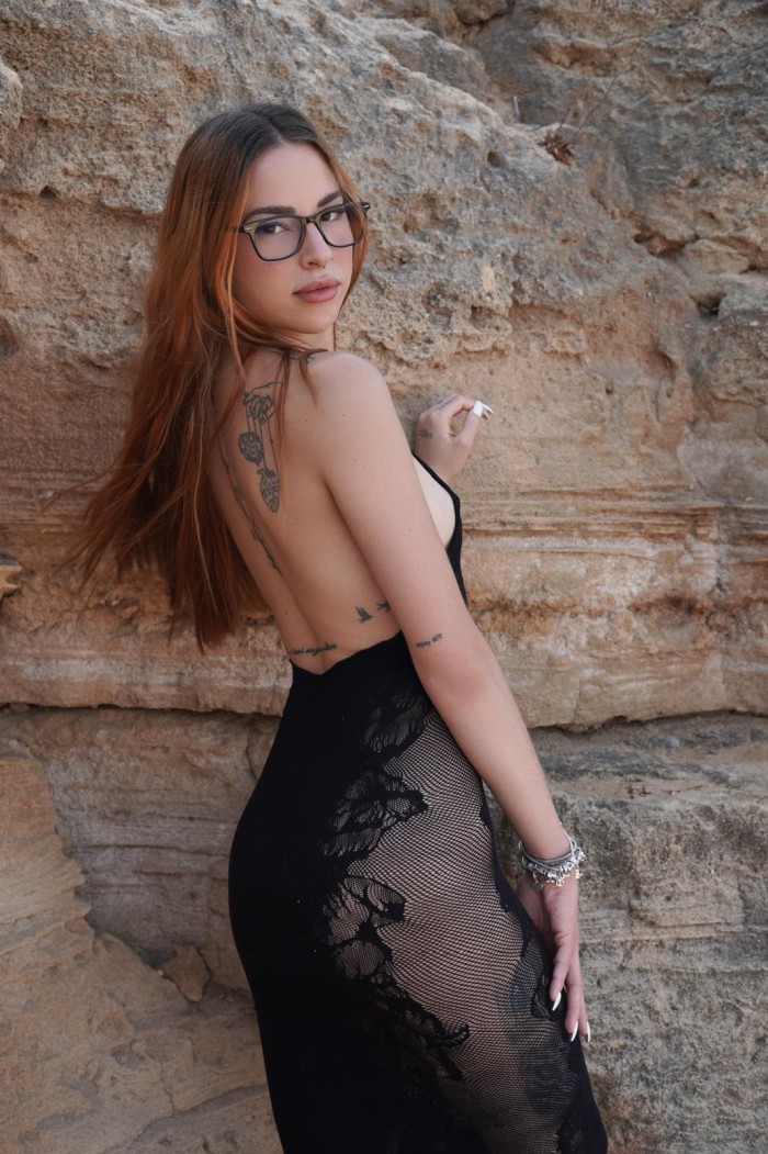 EMI LINDA CUBANA TOP DE 26  ESCORT COMPLACIENTE