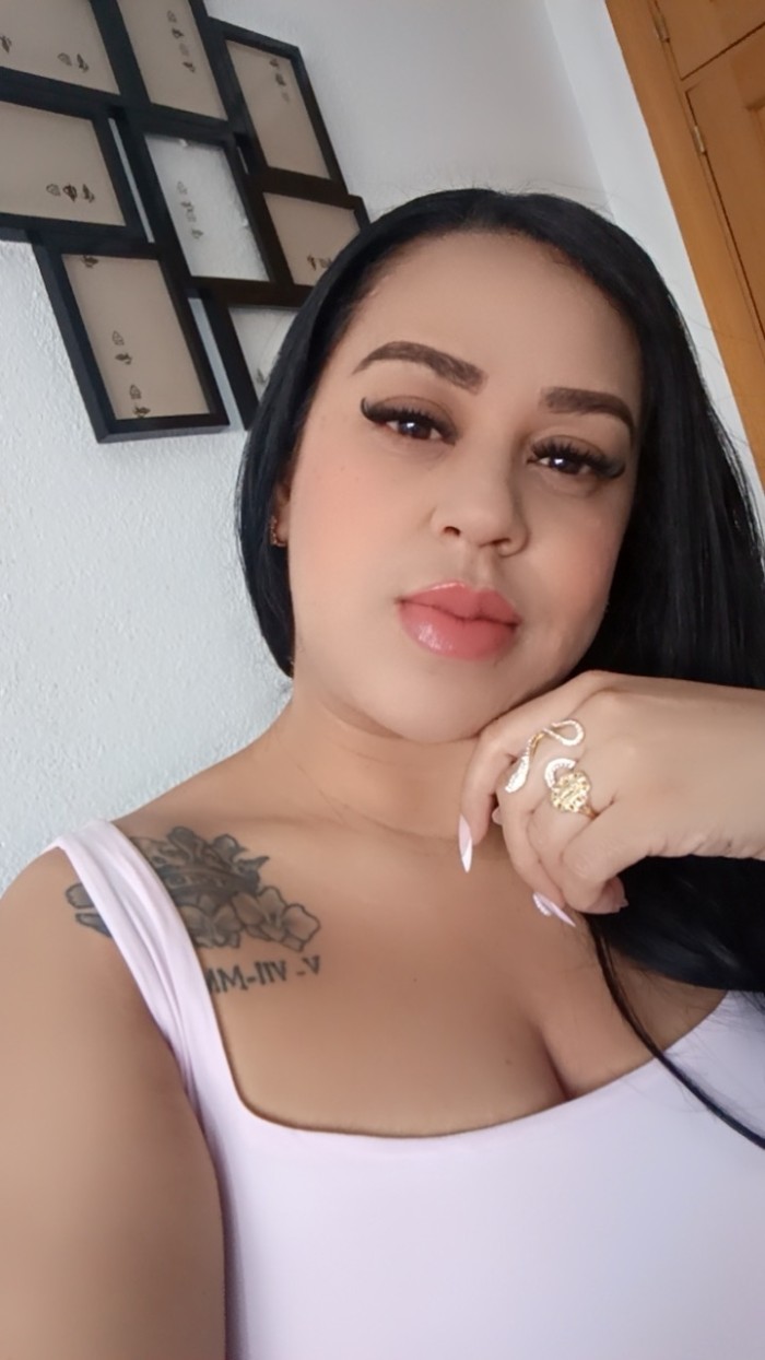 Colombiana con curvas en Seseña