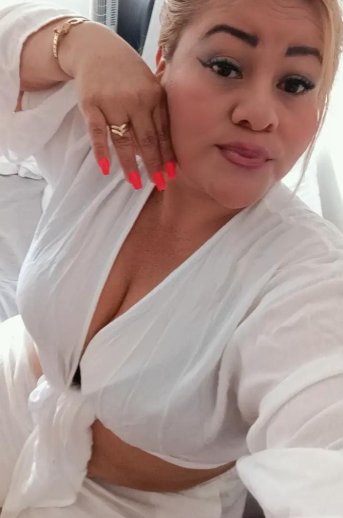 NOVEDAD RUBY! MADURITA FIESTERA CACHONDA JUGUETONA CARIÑOSA EN Vilagarcía