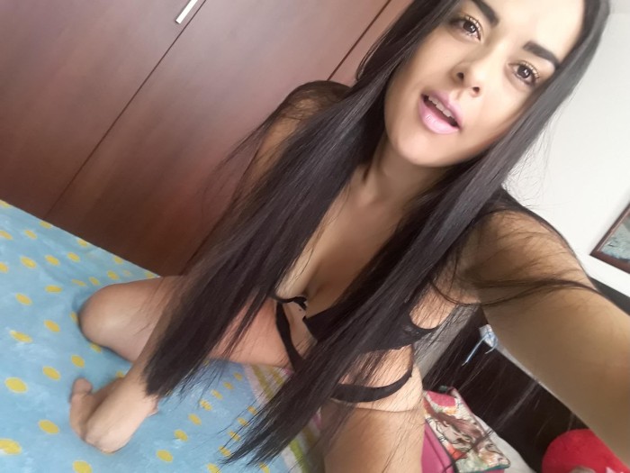 Natalia completa sexy y insaciable
