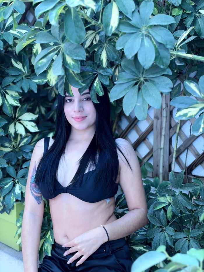 MARTINA NOVEDAD TEEN COLOMBIANA 20 AÑITOS RECIÉN LLEGADA 24 HORAS