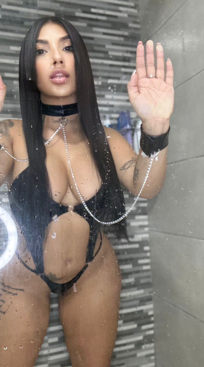SOY VALERIA, COLOMBIANA DISCRETA Y ARDIENTE