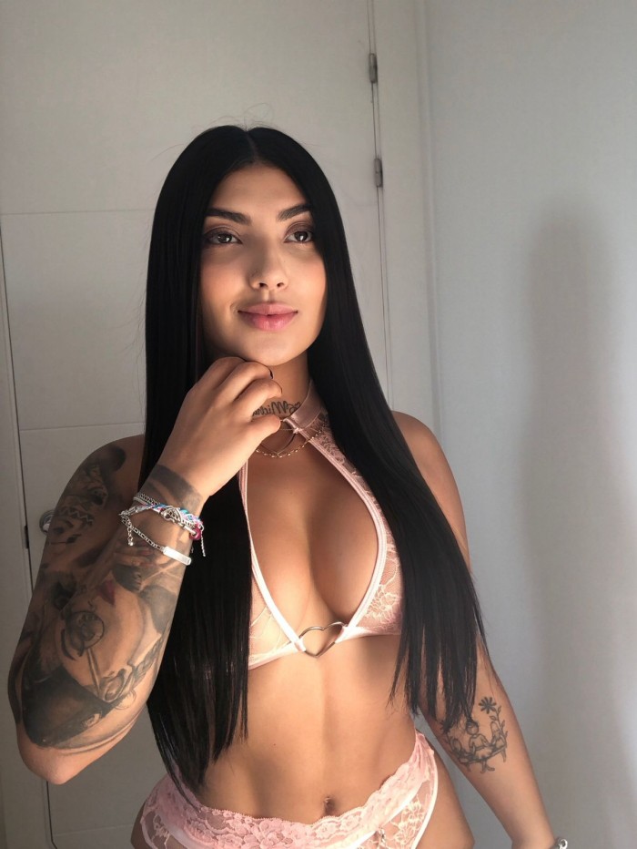 SOY VALERIA, COLOMBIANA DISCRETA Y ARDIENTE