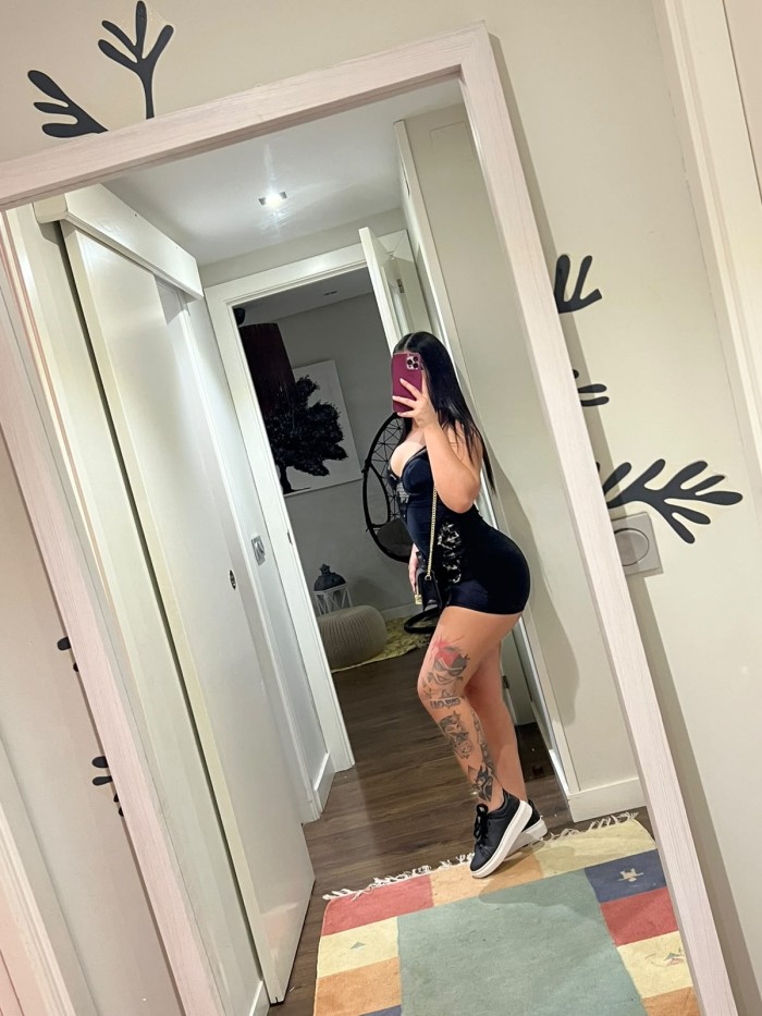 CACHONDA SENSUAL MUY ARDIENTE EN ROQUETAS DE MAR