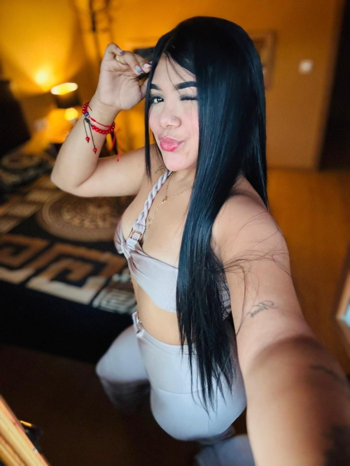 CALLE BURGOS SENSUAL Y BELLA ARDIENTE SEXO RICO