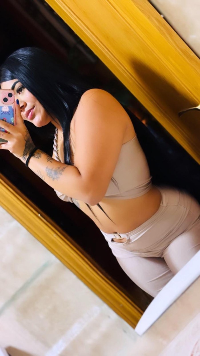 CALLE BURGOS SENSUAL Y BELLA ARDIENTE SEXO RICO