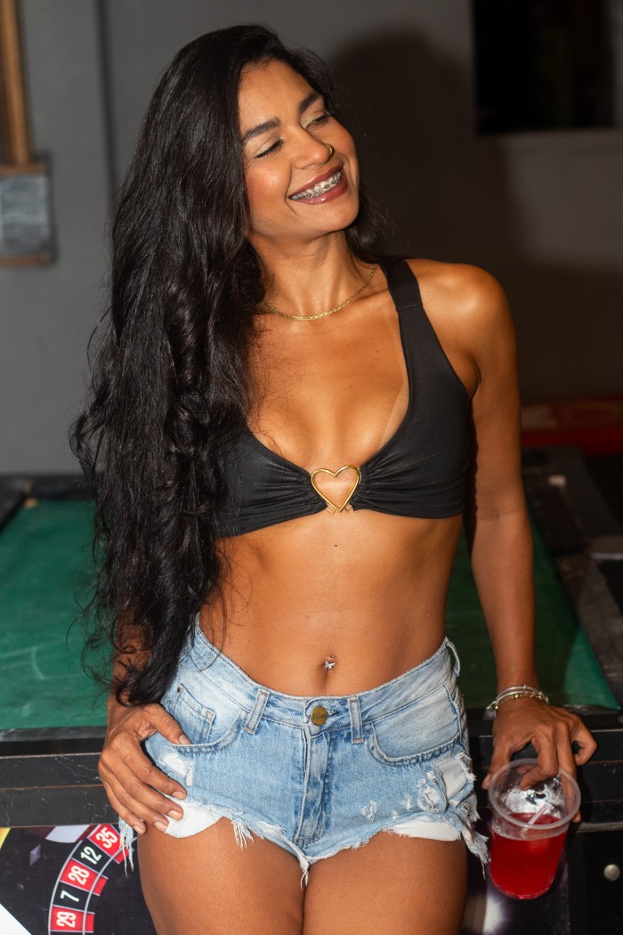 SEXY BRASILEÑA CACHONDA EN JEREZ DE LA FRONTERA