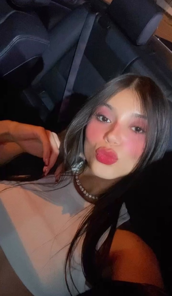 ARDIENTE, FOGOSA Y CACHONDA LATINA,666105225