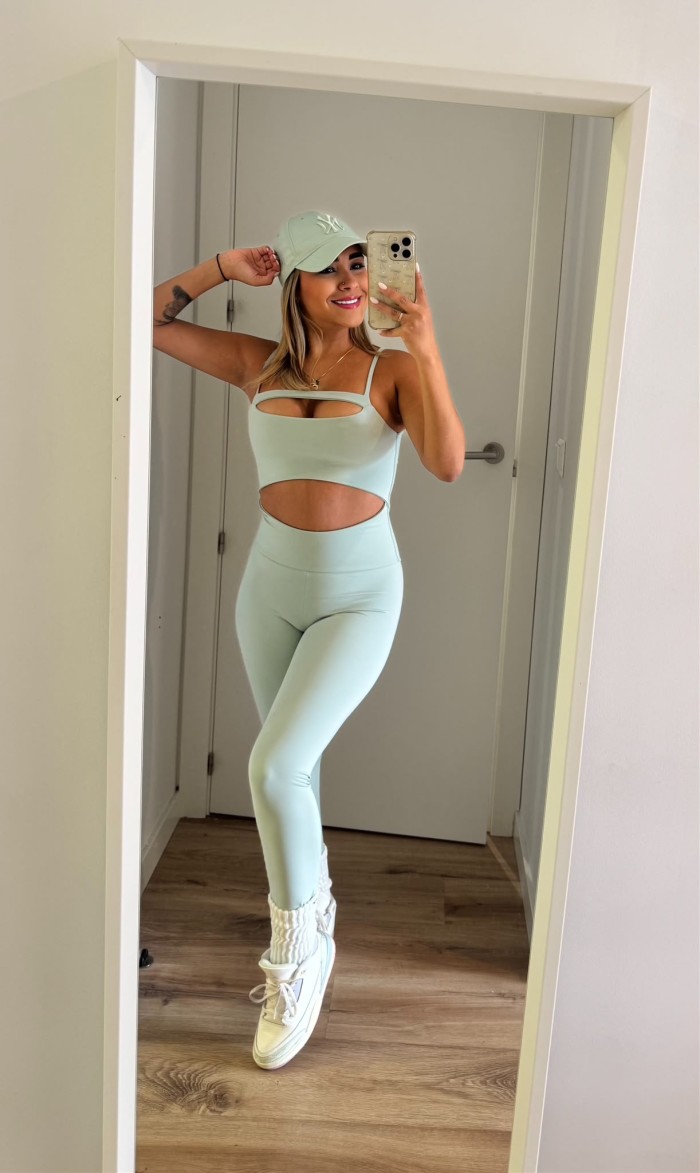 Rubia colombiana 23 años