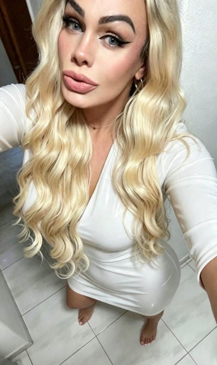 Travesti Brenda la única con fotos 100% reales