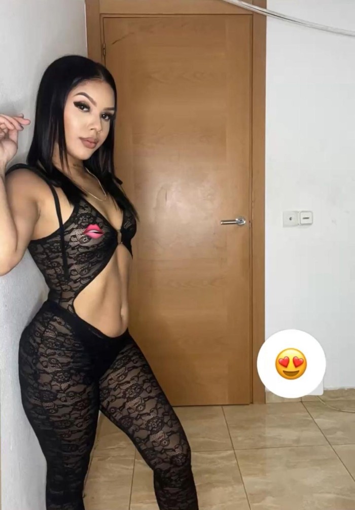 Jovencita explosiva, súper viciosa con ganas de qu