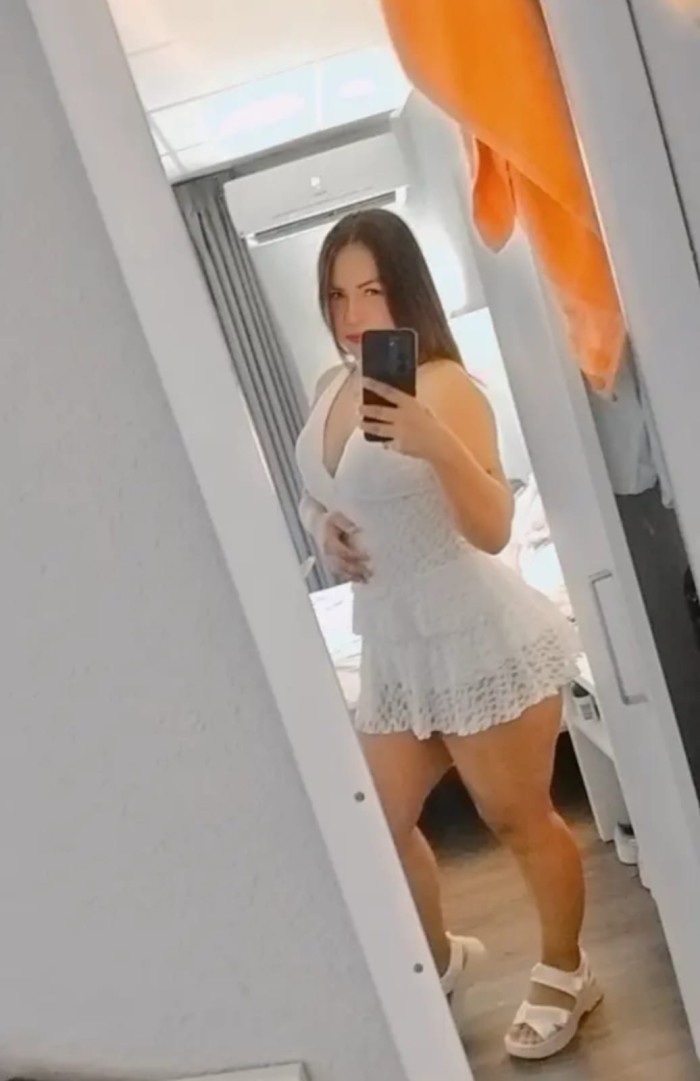 Potente folladota niñata, cula Zo para petar