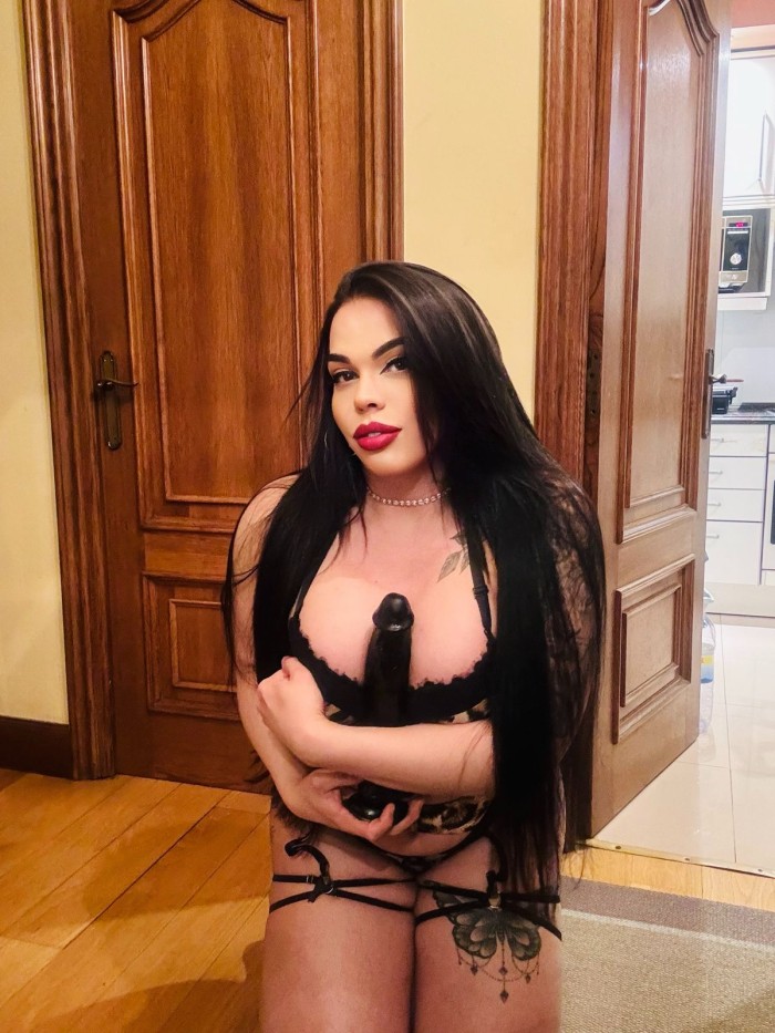 DELICIOSA CHICA TRANS ARDIENTE VERSATIL COMPLACIEN
