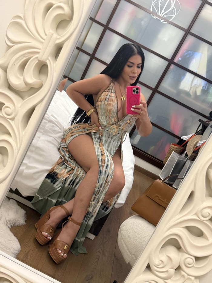 Preciosa venezolana 24 horas