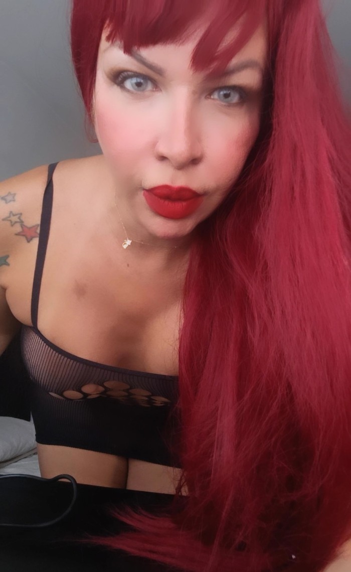 Novedad recién llegada transexual experta en todos
