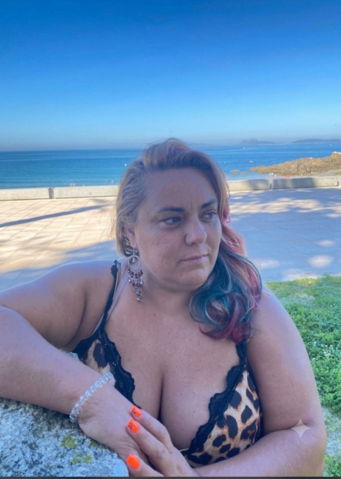 GALLEGA ,una mujer muy explosiva ,madurita