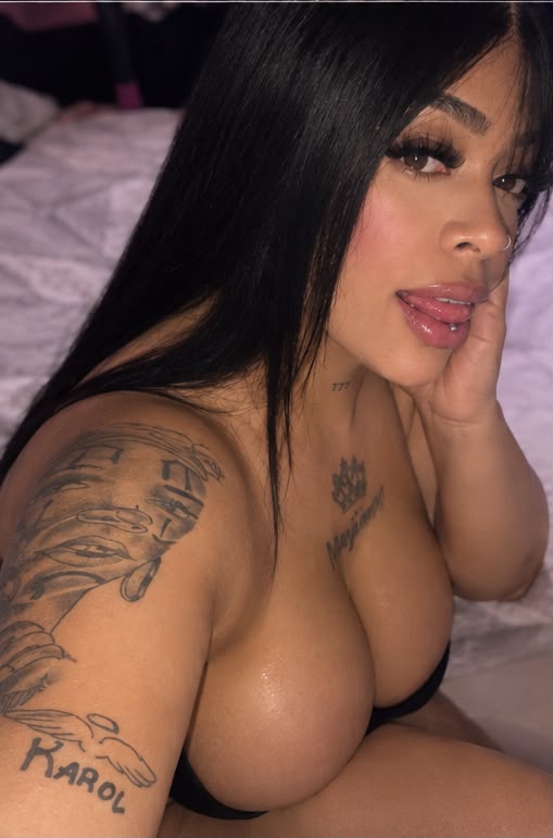IMPLICADA DELICIOSA ENTREGADA MUY COMPLETA