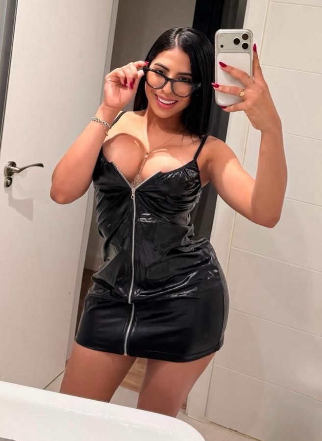 SABRINA NOVEDAD * CAÑERA, FIESTERA, PURO PLACER