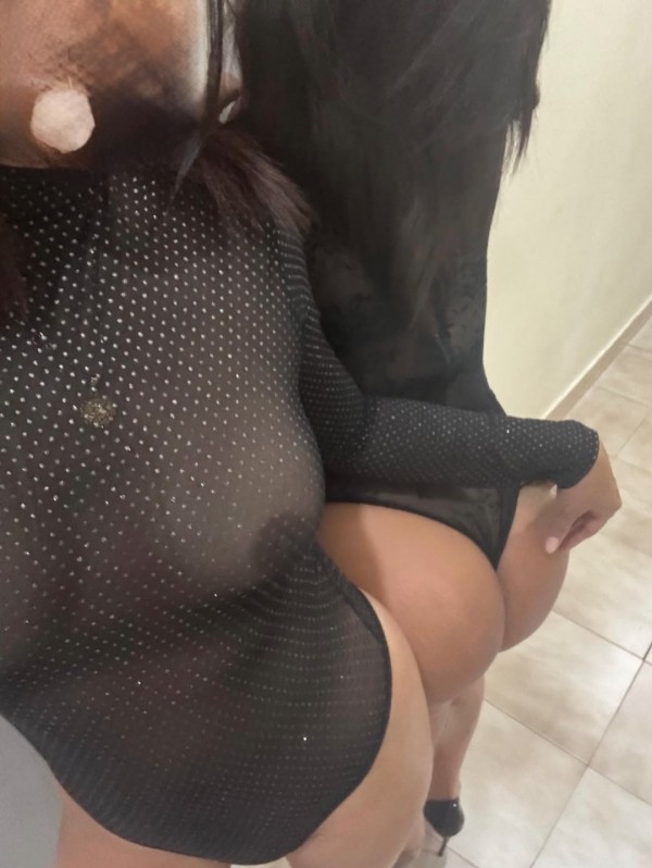 EN LUXTANA TRIOS LESBICOS MASAJES A 4 MANOS Y MAS VEN PRONTO