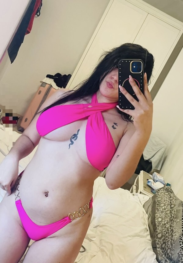 NOVEDAD JOVENCITA CON TETAS MUY JUGUETONAS/ARANDA