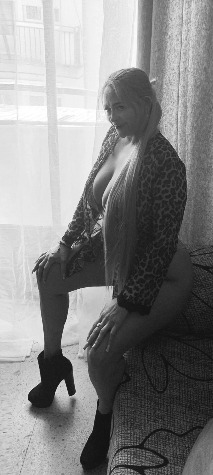 NOVEDAD 641905245 colombiana fiestera muy caliente y reina del francés