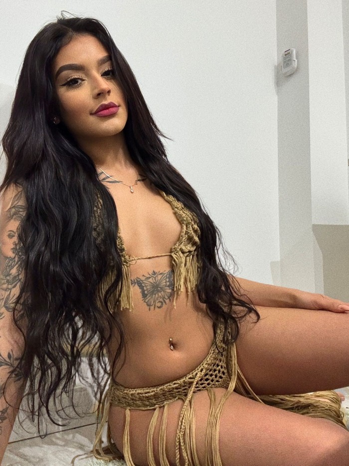 UNA HERMOSA JOVEN!!