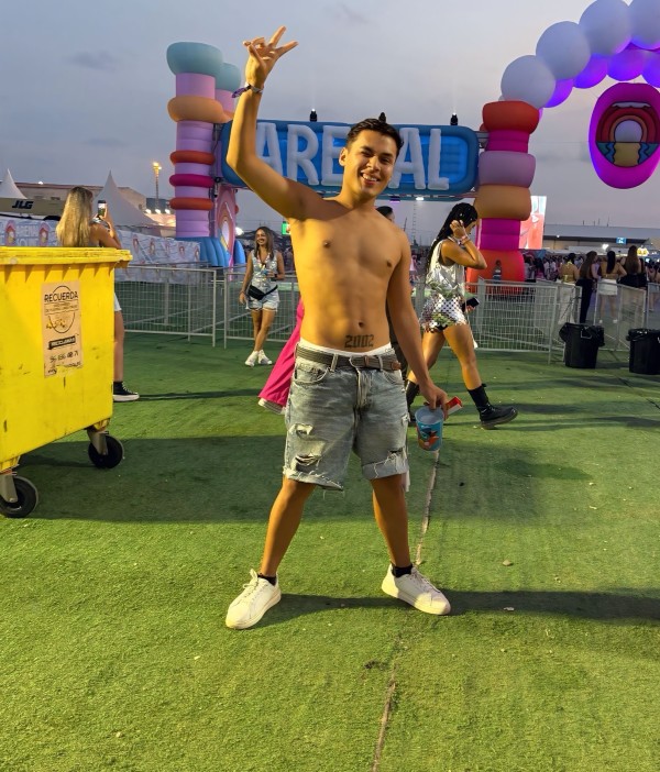 Pocos días x El Puerto, LATINO FIESTERO DOMINANTE LECHERO