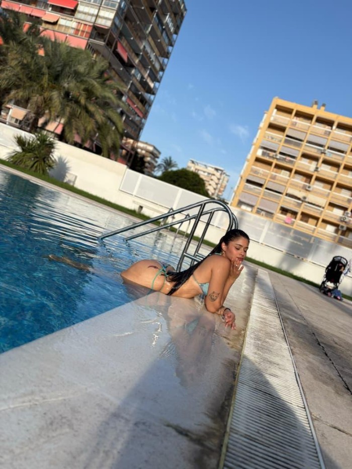 EN ZARAGOZA ESCORT ARDIENTE CACHONDA